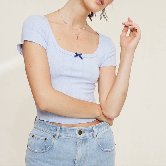 Boutique Baby Blue Pointella Short Sleeved Stretch Top - Picture 2 of 8